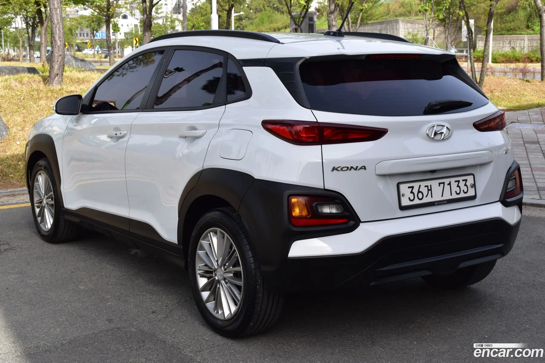 Hyundai Kona 16 Turbo 2Wd 2018 - фотография 11953444