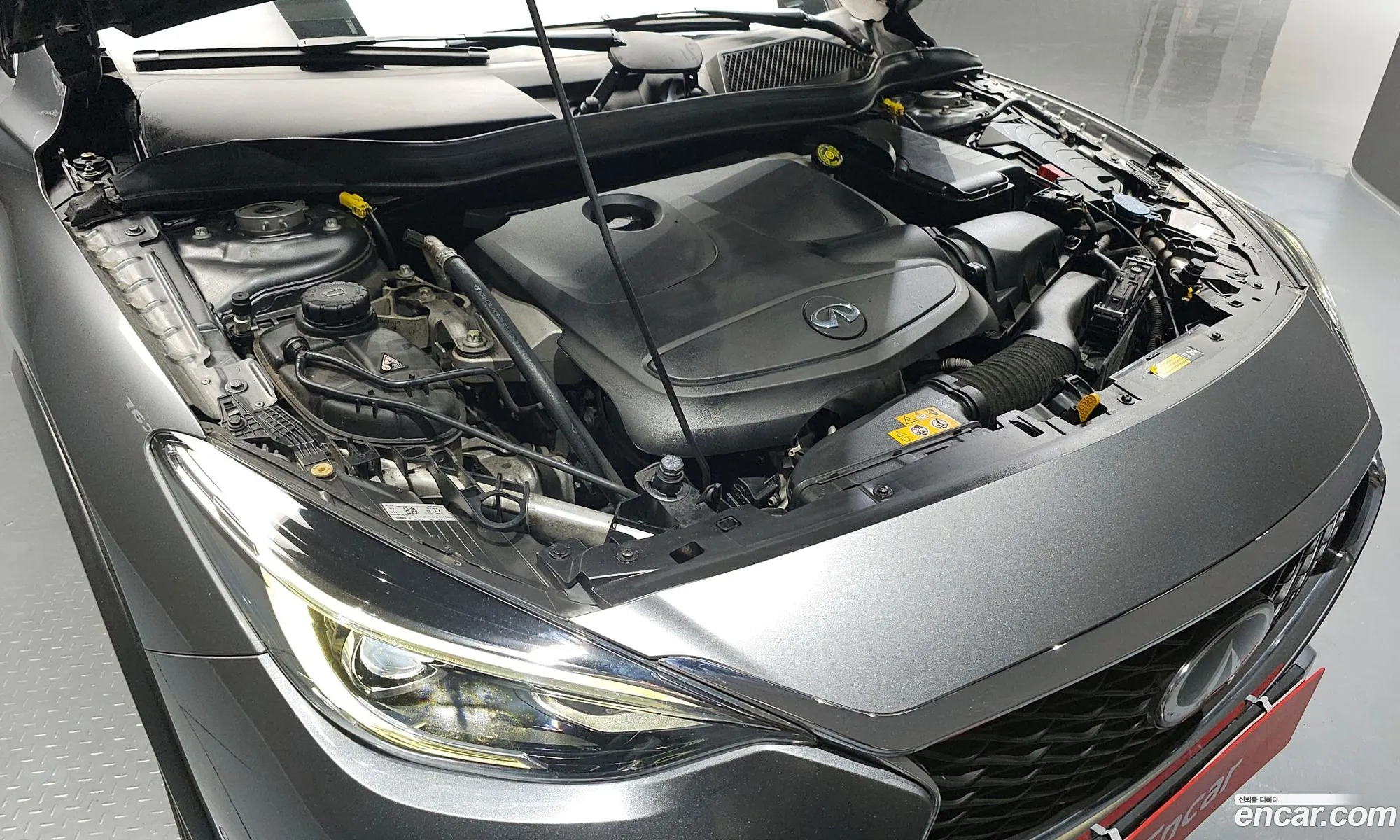 Infiniti Qx30 Qx30 20 Pro Assist Awd 2019 - фотография 3801014