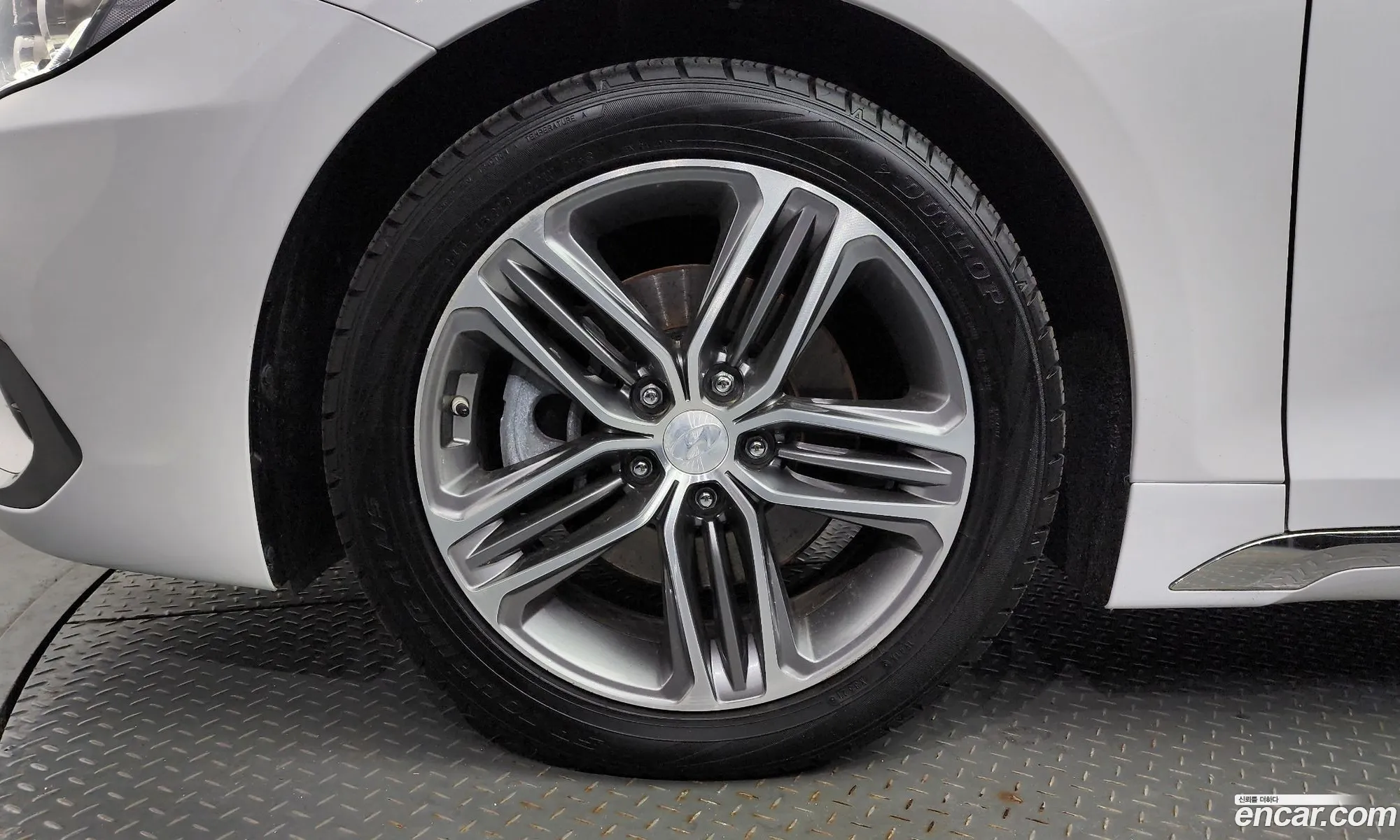 Hyundai Grandeur Vi 30 Modern Basic Rental Car 2019 - фотография 11537632