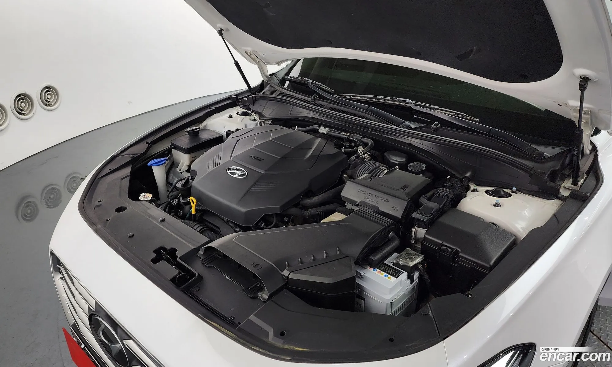 Hyundai Grandeur Vi 30 Modern Basic Rental Car 2019 - фотография 11537633