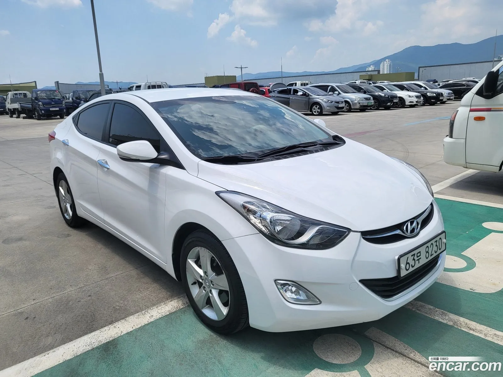 Hyundai Avante V M16 Gdi Luxury 2012 - фотография 18991246