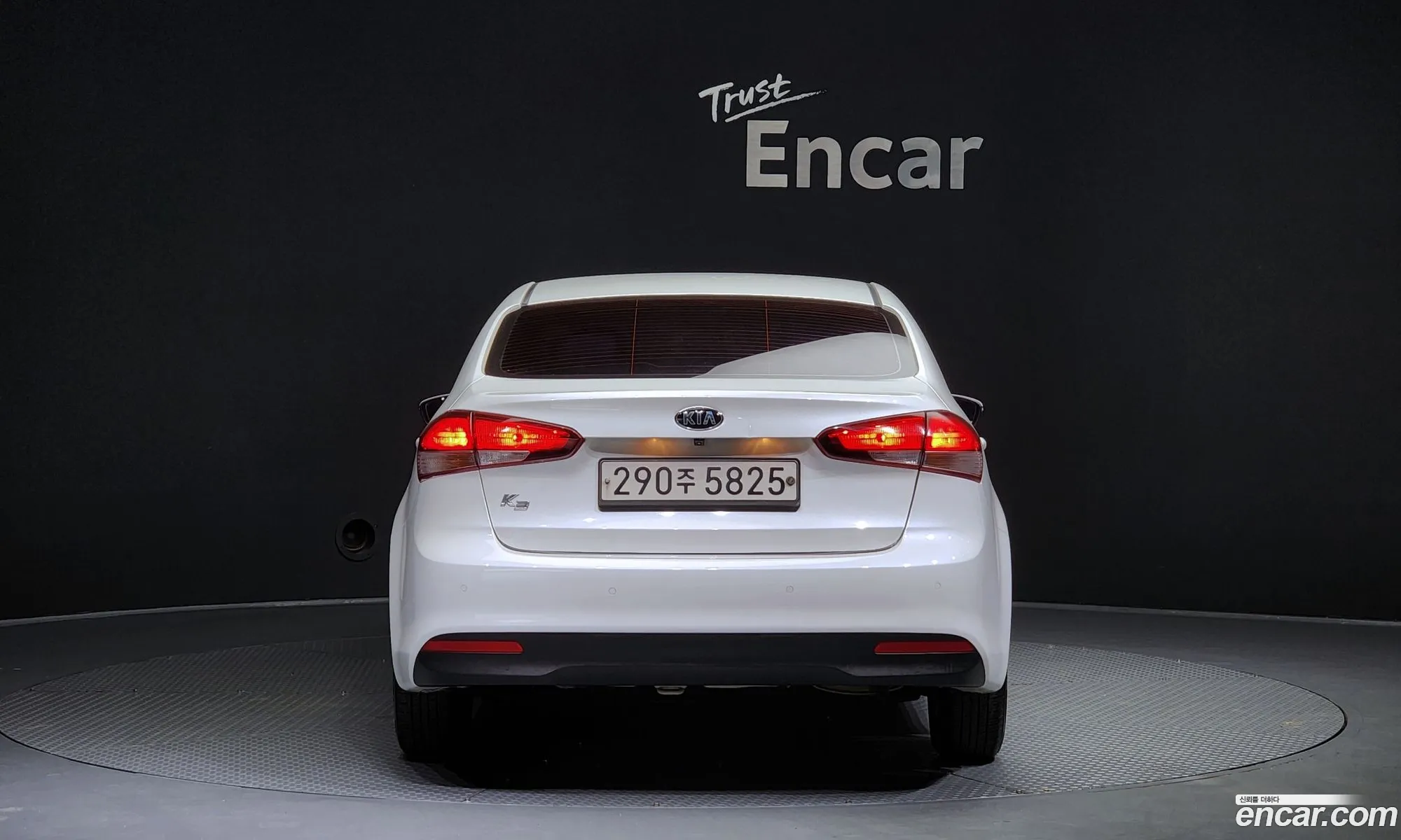Kia K3 Deluxe 2018 - фотография 12550892