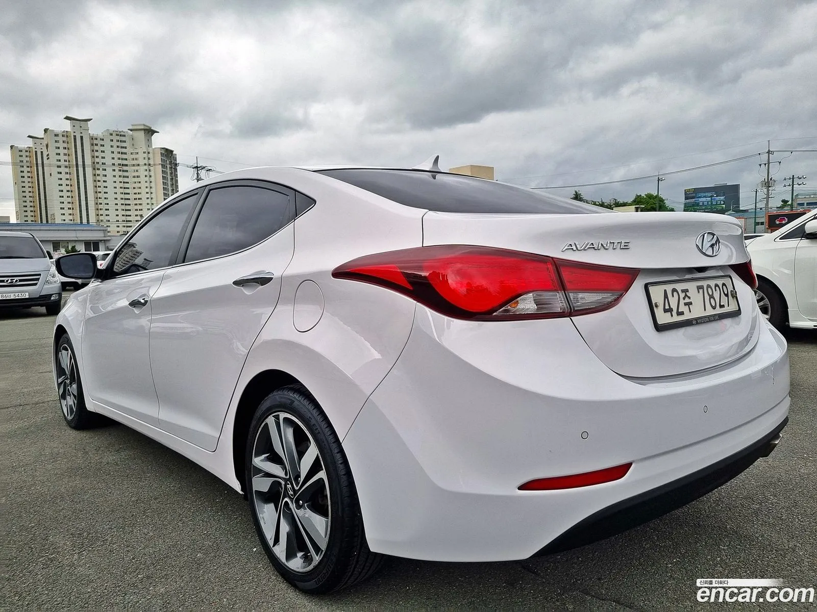 Hyundai Avante 16 Gdi Premium 2015 - фотография 15879005