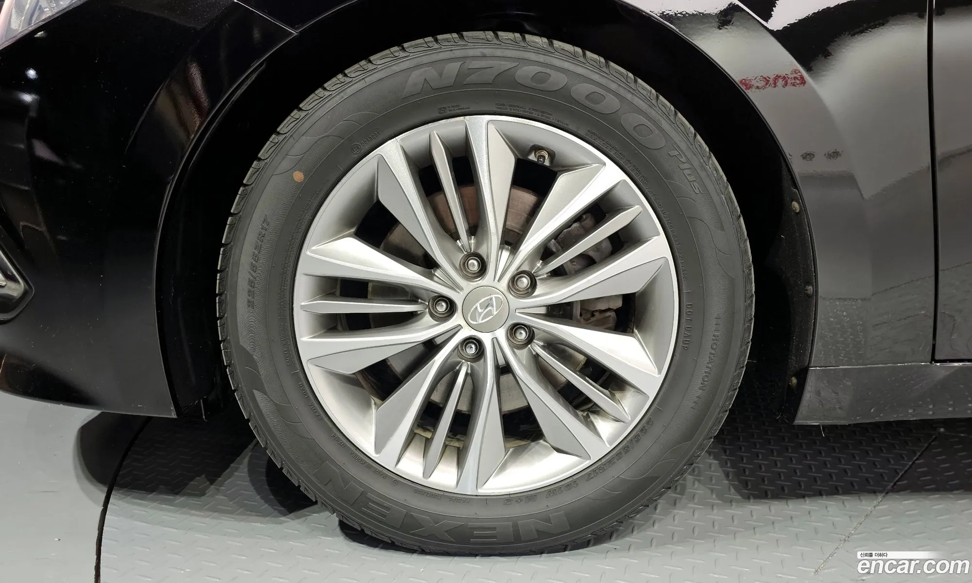Hyundai Grandeur V Hg240 Modern 2015 - фотография 12521085