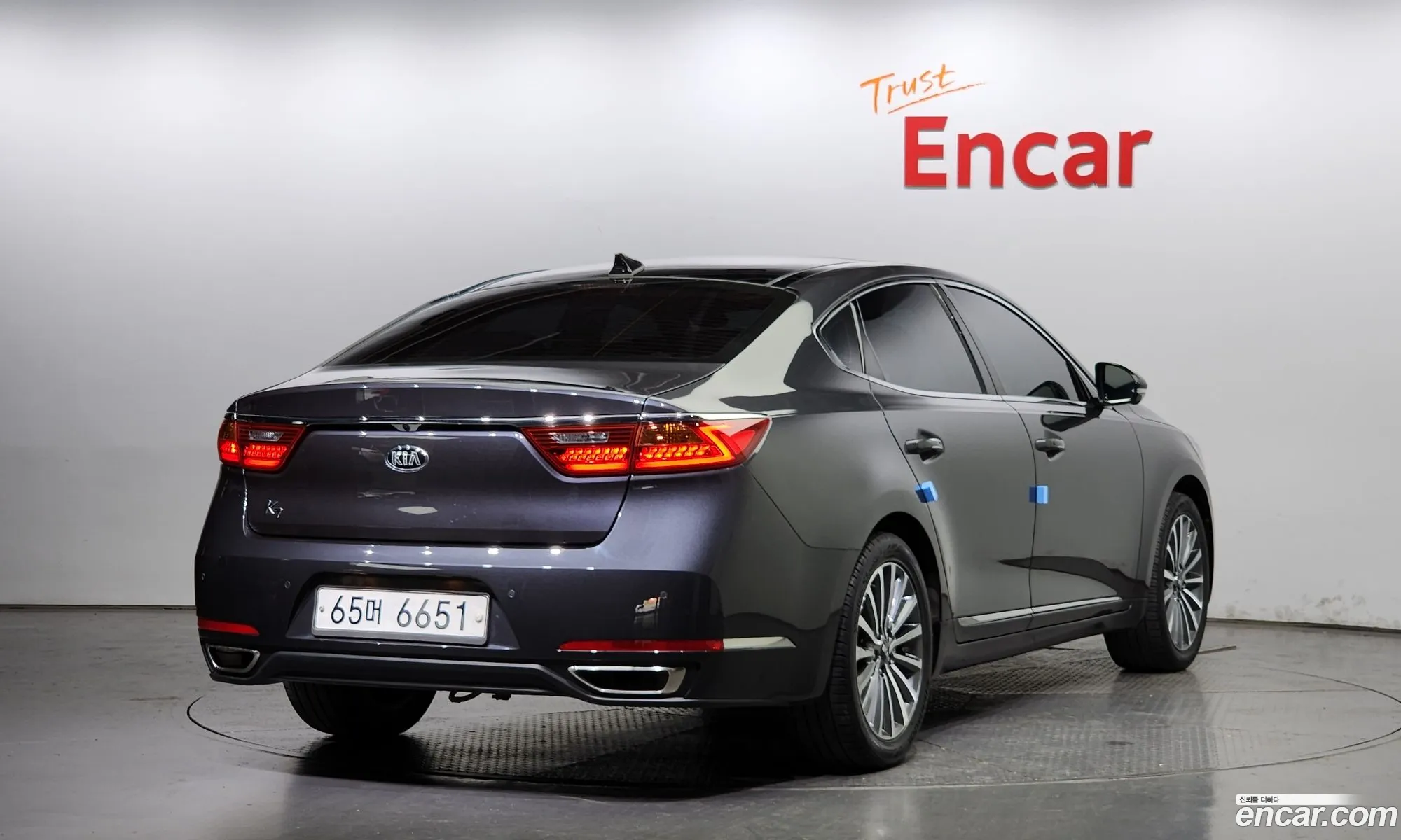 Kia K7 Vg Ii 24 Gdi Limited Edition 2017 - фотография 12511901