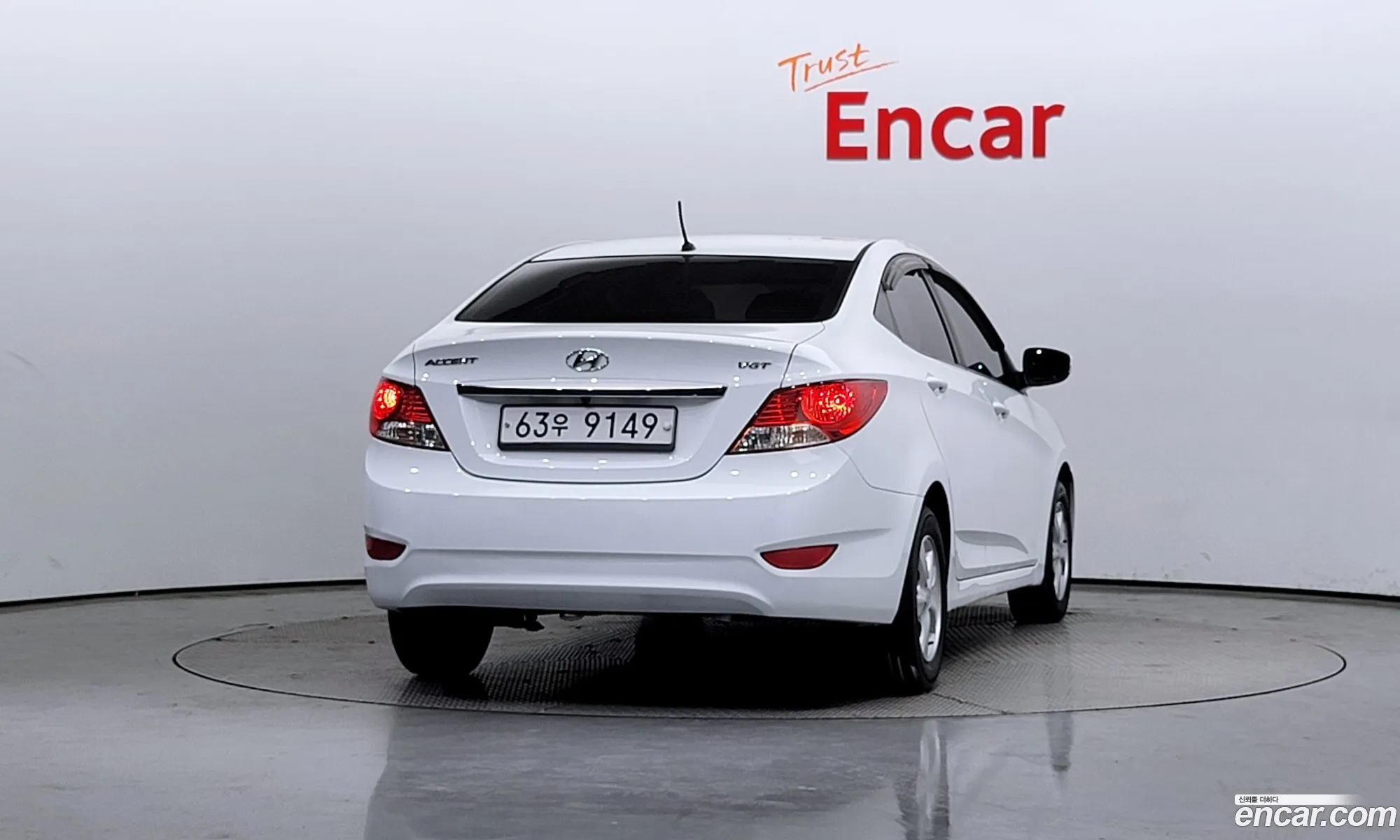 Hyundai Accent Iv Diesel 16 Vgt Modern 2015 - фотография 14151020