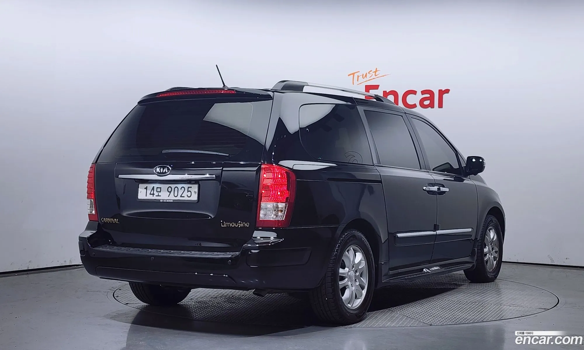 Kia Carnival Ii Carnival Limousine Gasoline Glx 2012 - фотография 14129892