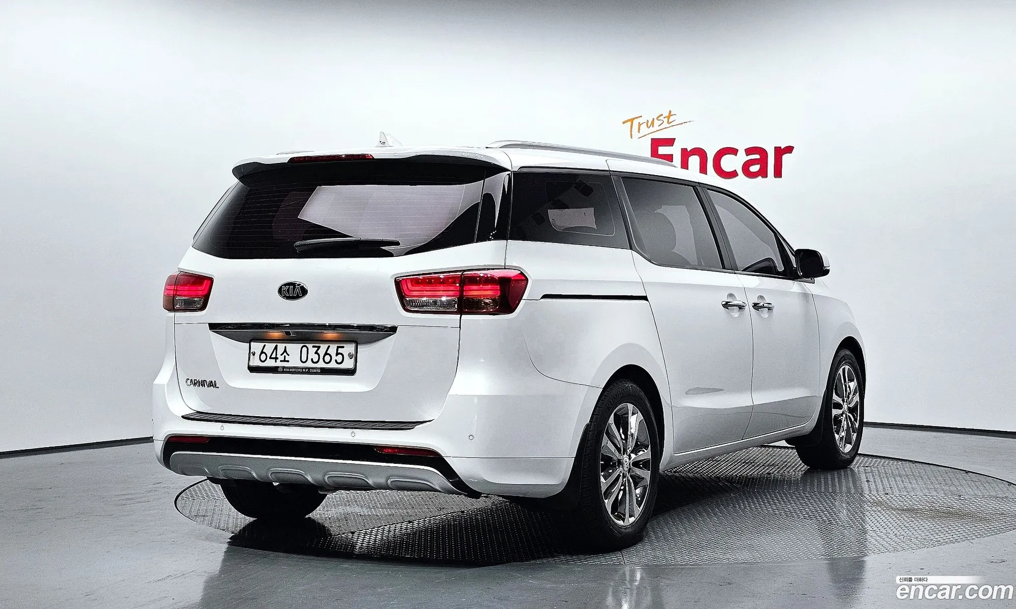 Kia All New Carnival 9-Seater Prestige - фотография 12345213