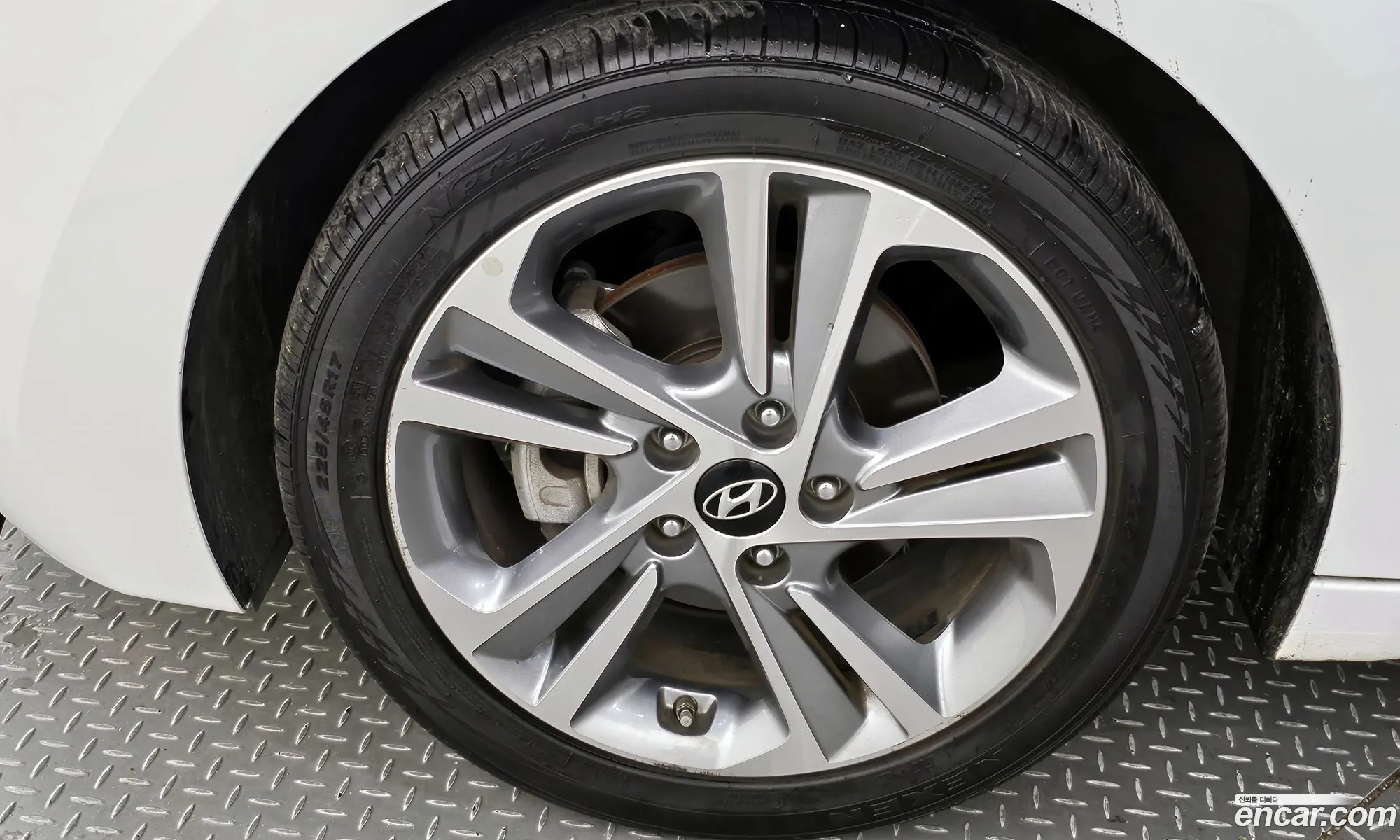 Hyundai Avante Vi 16 Gdi Value Plus 2017 - фотография 11887210