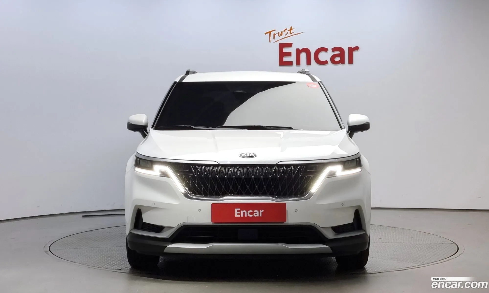Kia Carnival 9-Seater Prestige 2021 - фотография 12550915