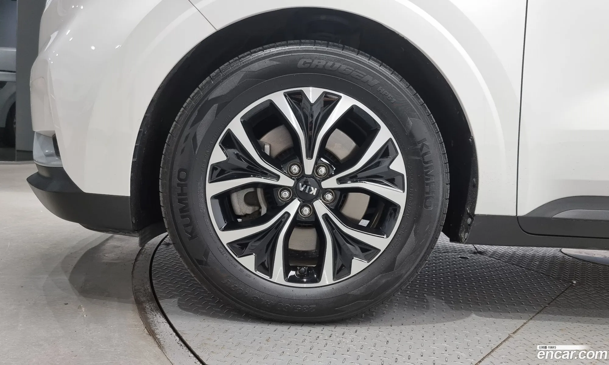 Kia Carnival 9-Seater Prestige 2021 - фотография 12550917