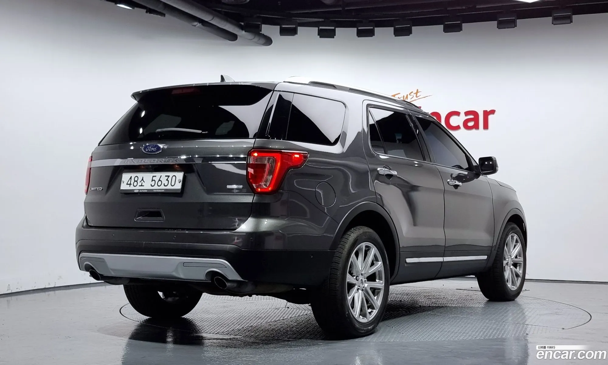 Ford Explorer 23 Limited 4Wd 2017 - фотография 3895329