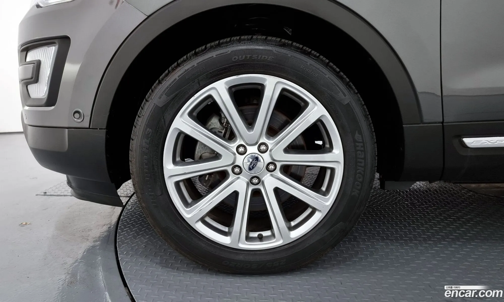 Ford Explorer 23 Limited 4Wd 2017 - фотография 3895332