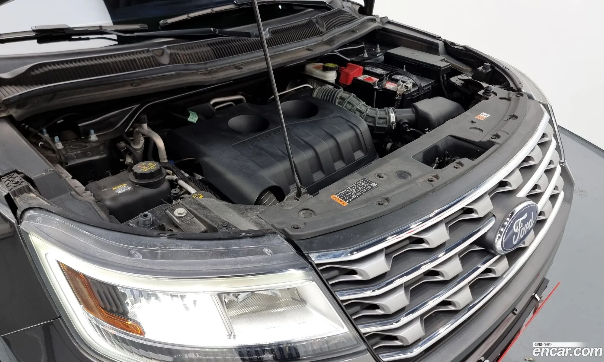 Ford Explorer 23 Limited 4Wd 2017 - фотография 3895333