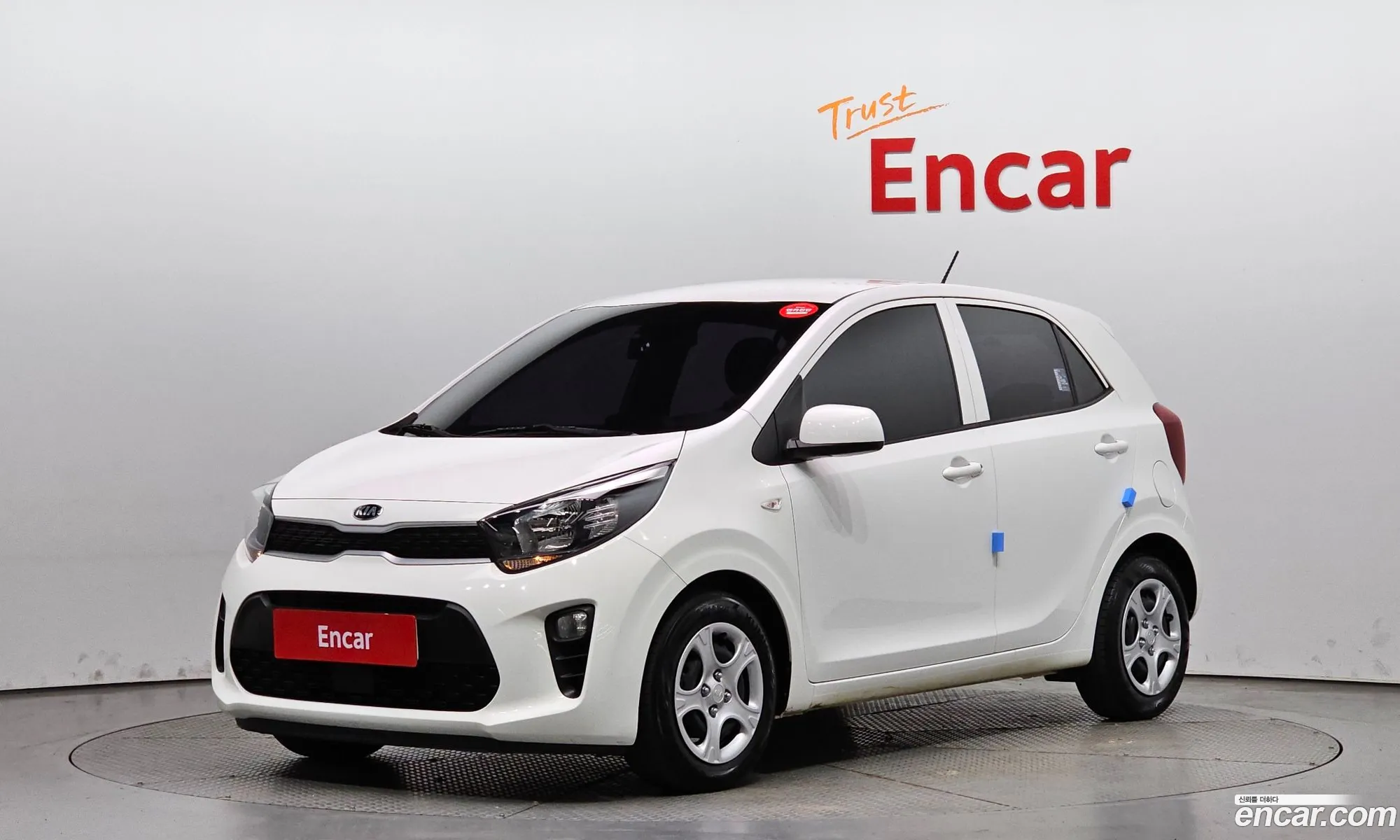 Kia Morning Deluxe 2018 - фотография 16032005