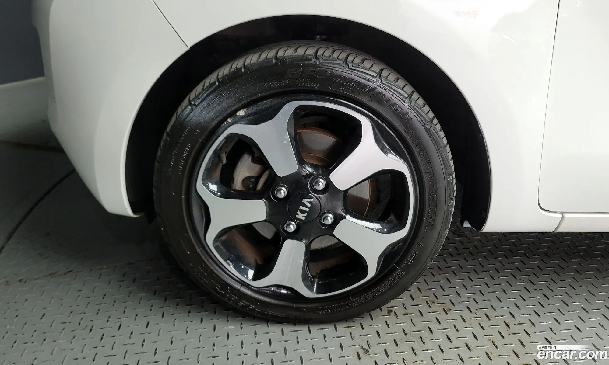 Kia Ray Turbo Prestige 2015 - фотография 15721334