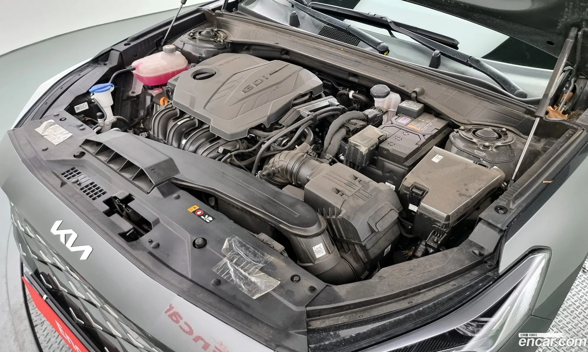 Kia K8 25 Gasoline 2Wd 2023 - фотография 17941503