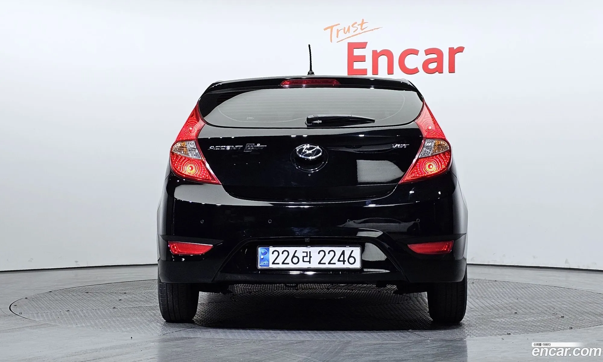 Hyundai Accent Witt Diesel 16 Vgt Smart 2017 - фотография 16863646