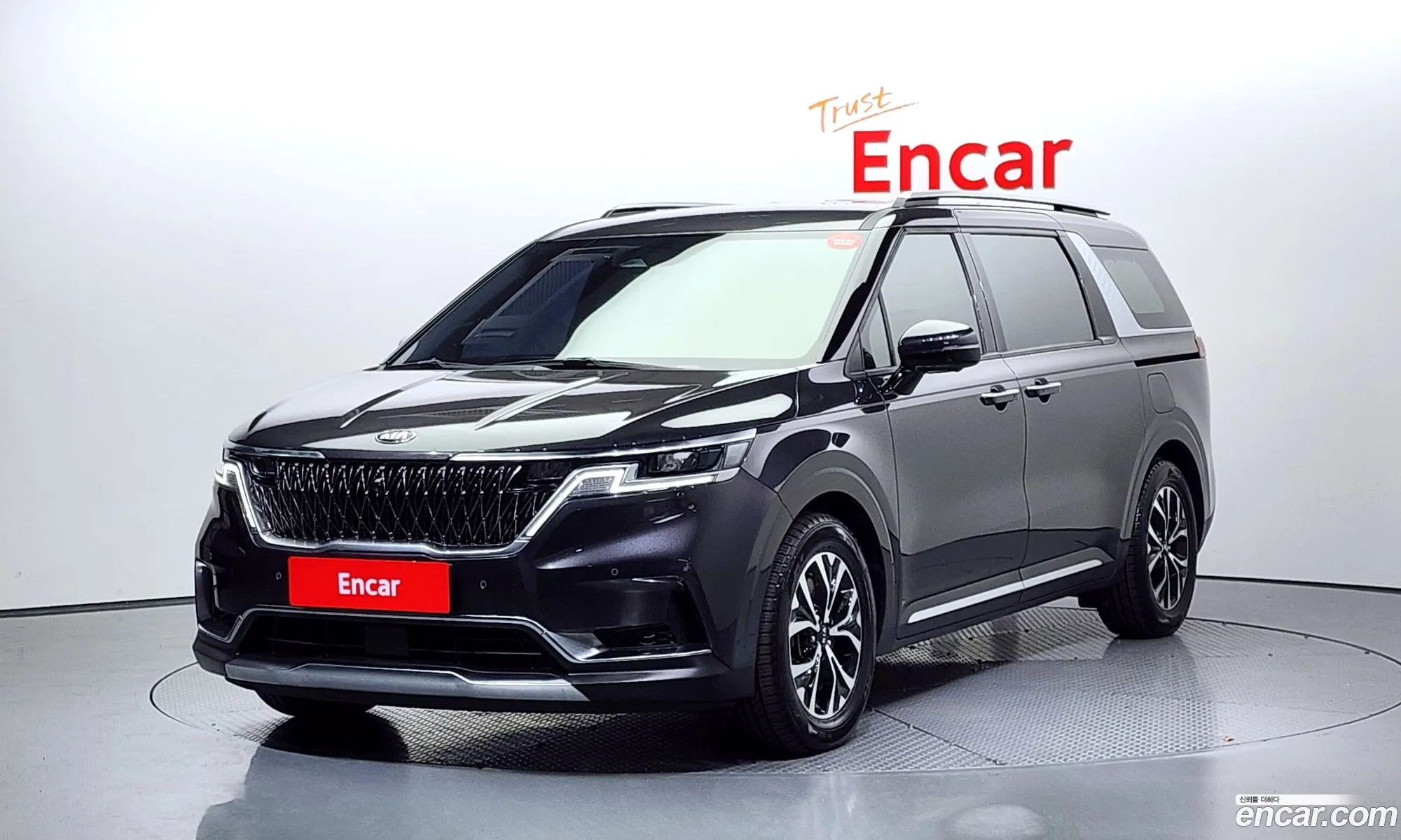 Kia Carnival Gasoline 9-Seater Signature 2021 - фотография 15864325