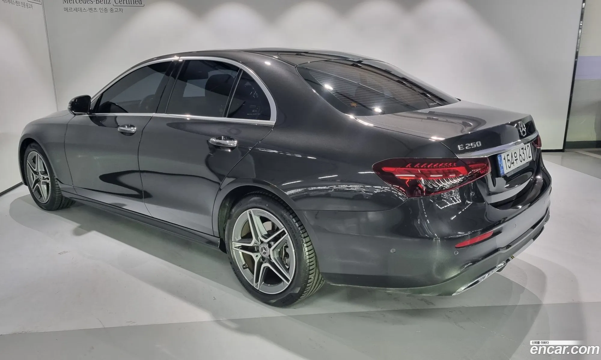 Mercedes-Benz E-Klasse E250 Amg Line 2022 - фотография 14177847