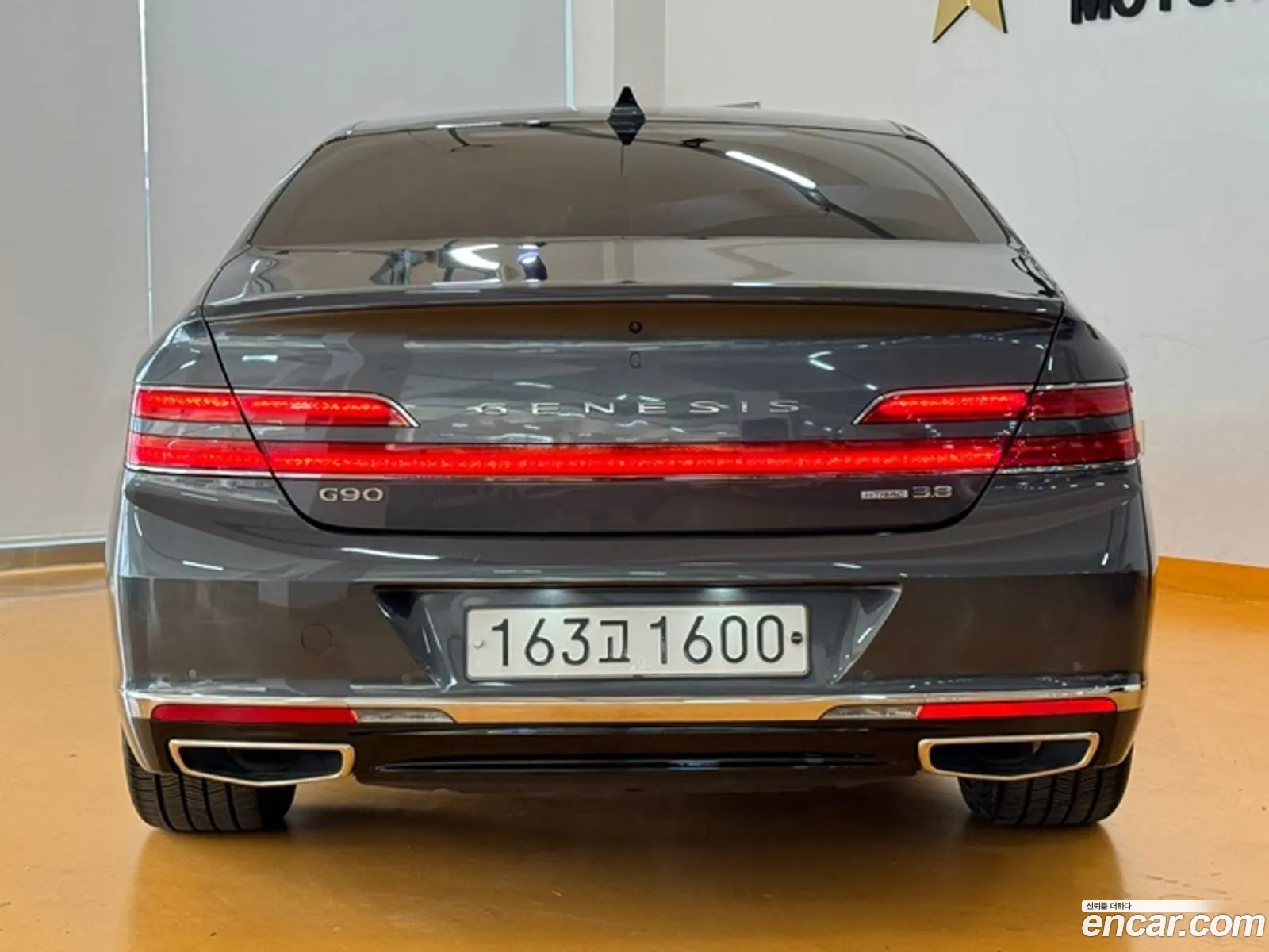 Genesis G90 I 38 Awd 2019 - фотография 939419