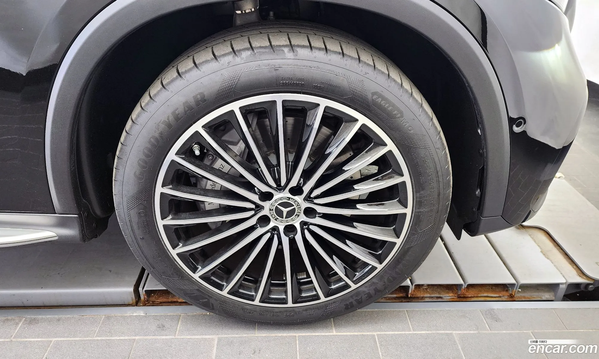 Mercedes-Benz Glc Glc300 4Matic 2023 - фотография 14163086