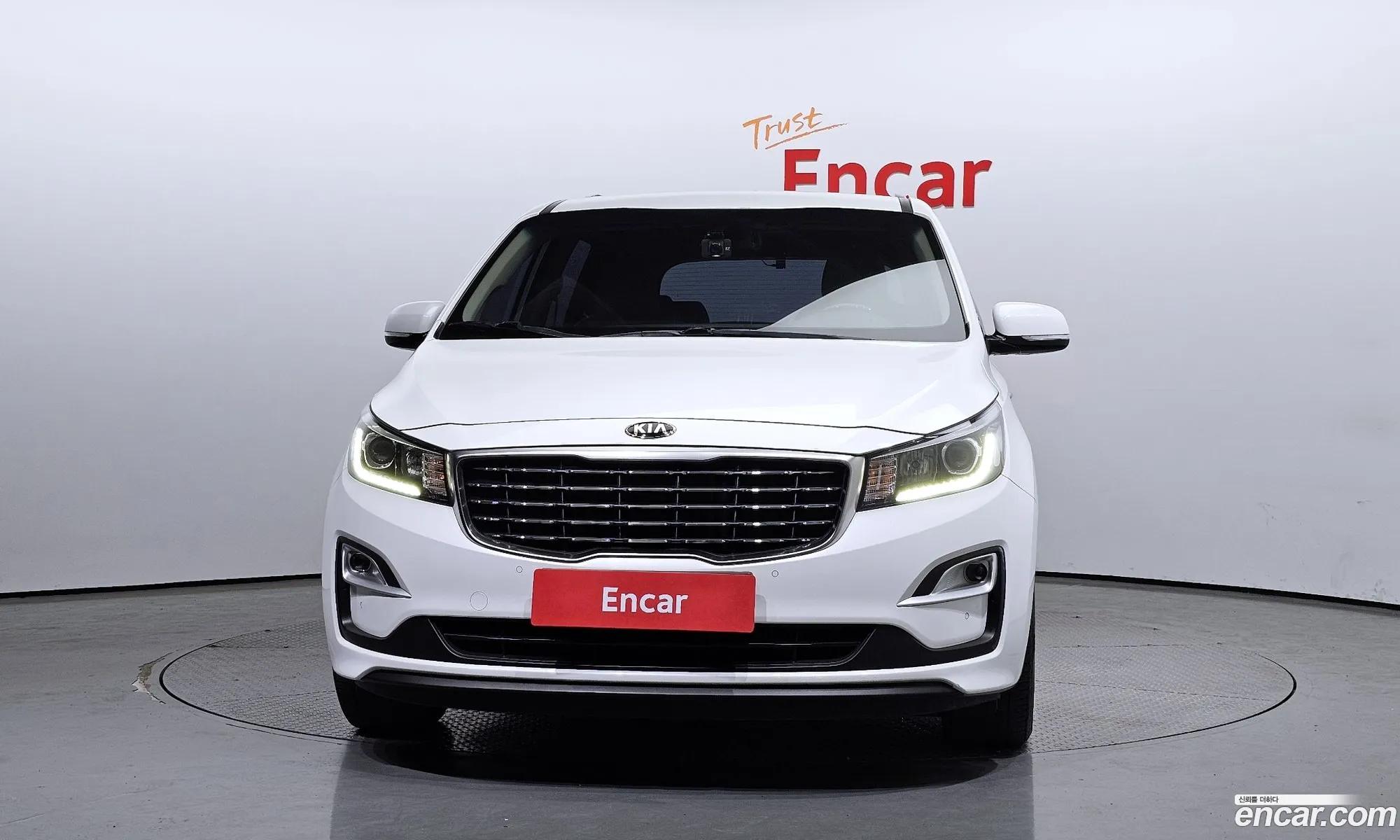 Kia Carnival Iii 11-Seater Prestige 2019 - фотография 11230380
