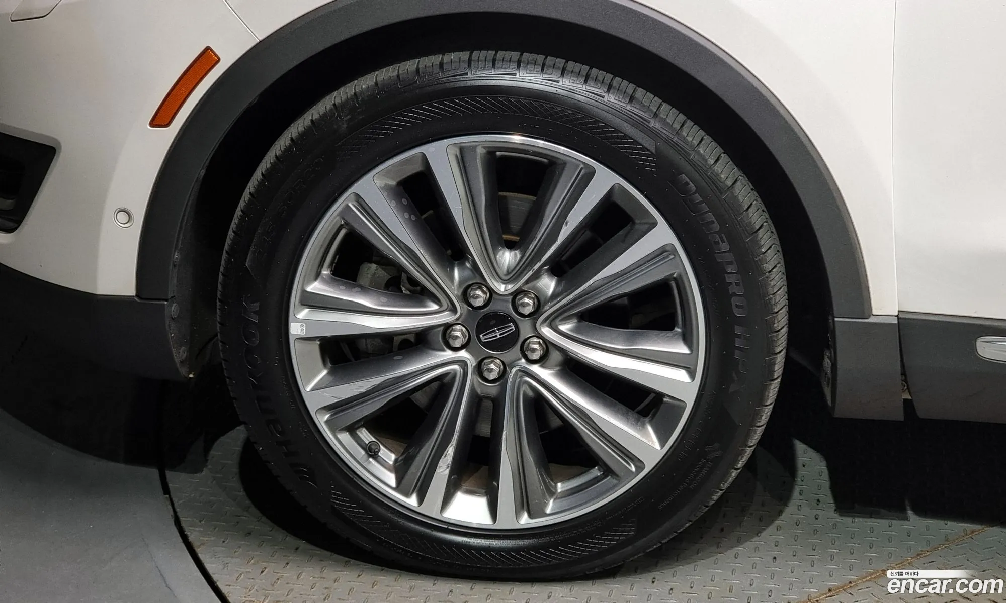 Lincoln Mkx Ii 27 Awd 2017 - фотография 4193064
