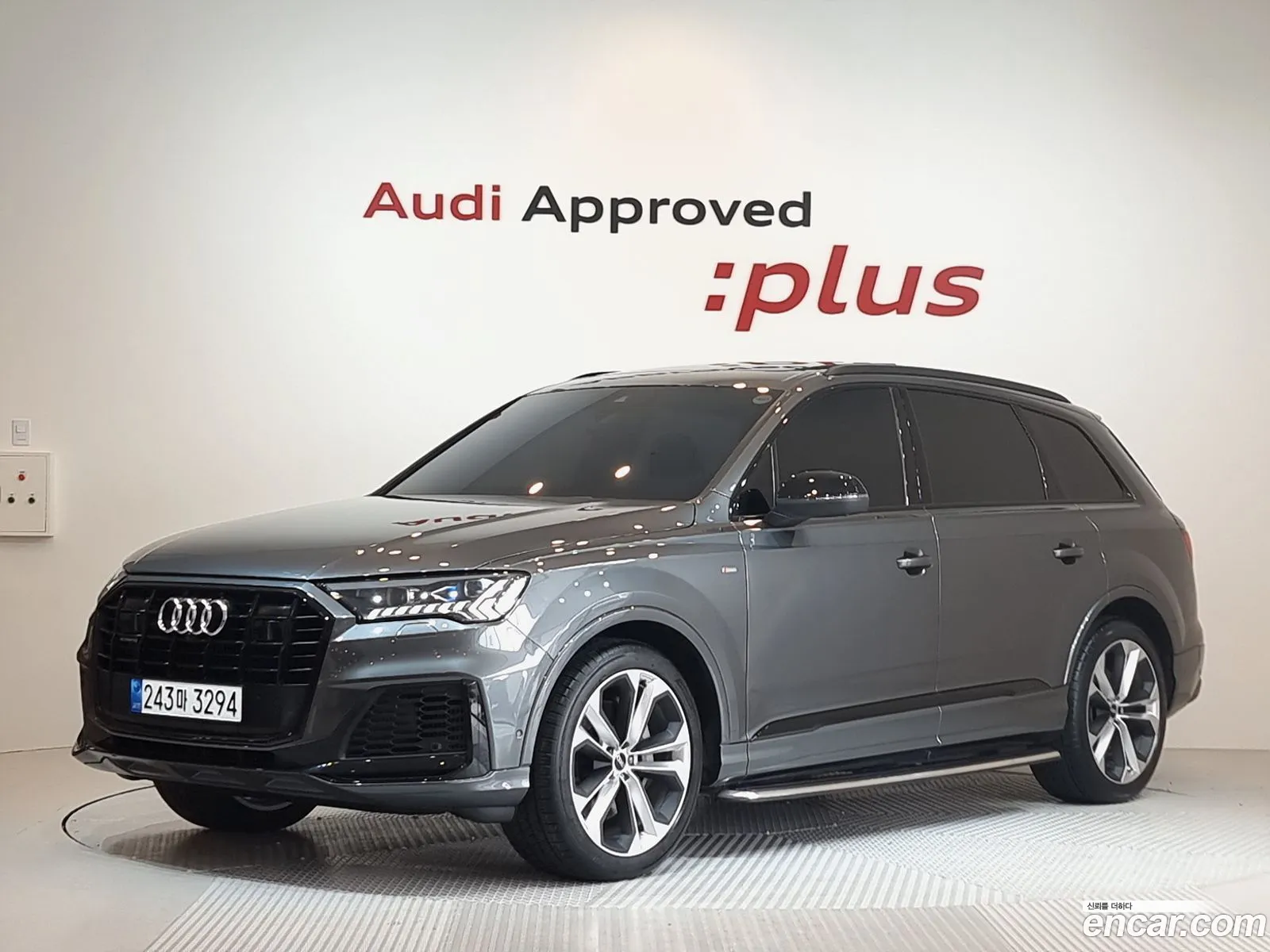 Audi Q7 55 Tfsi Quattro Premium 2023 - фотография 4683930