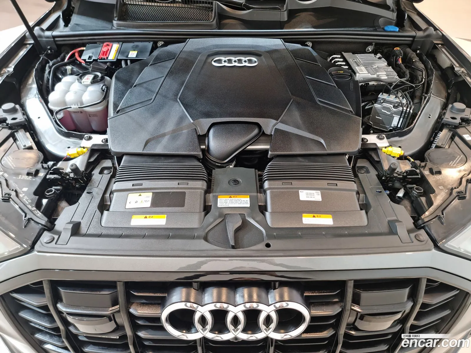 Audi Q7 55 Tfsi Quattro Premium 2023 - фотография 4683935
