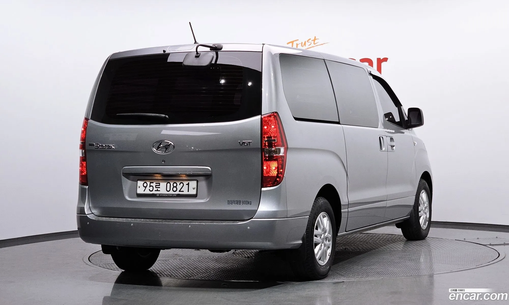 Hyundai The New Grand Starex Van 3-Seater Smart - фотография 15901512