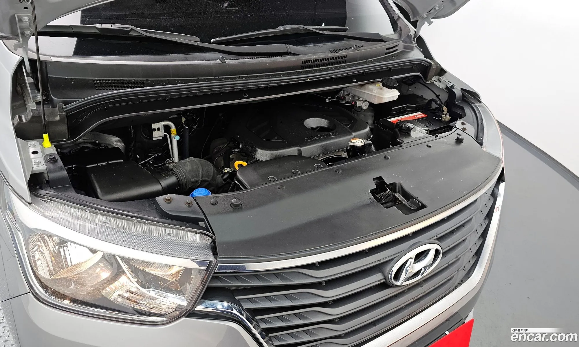 Hyundai The New Grand Starex Van 3-Seater Smart - фотография 15901516