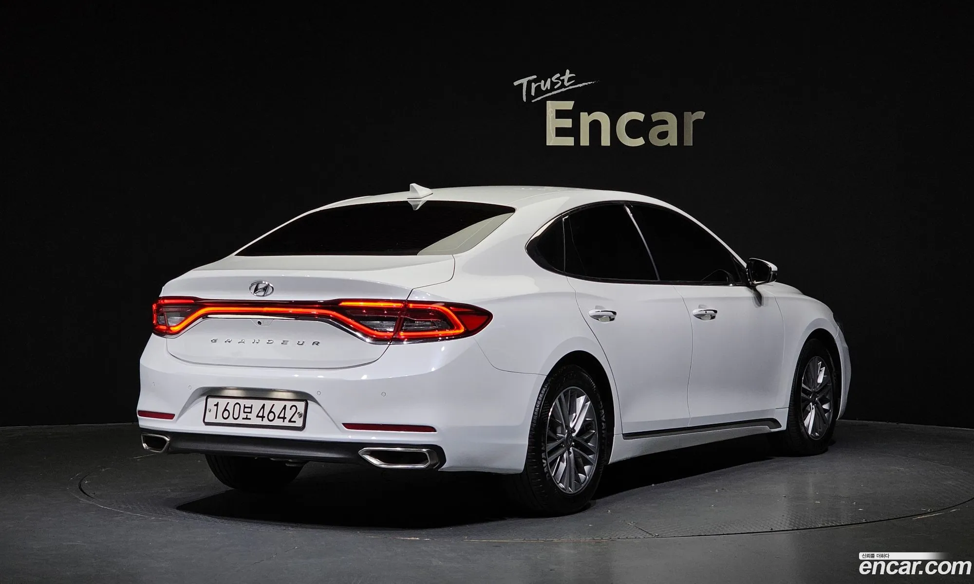 Hyundai Grandeur Ig 24 Modern Basic Rental Car - фотография 12734847