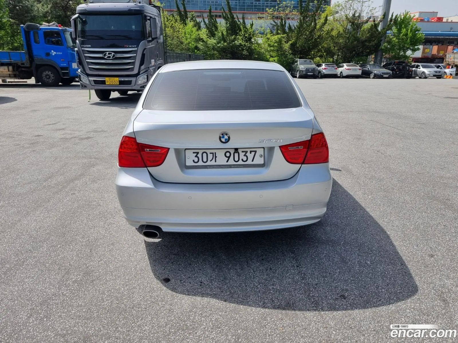 BMW 3 Series E90 320I Sedan - фотография 17256827