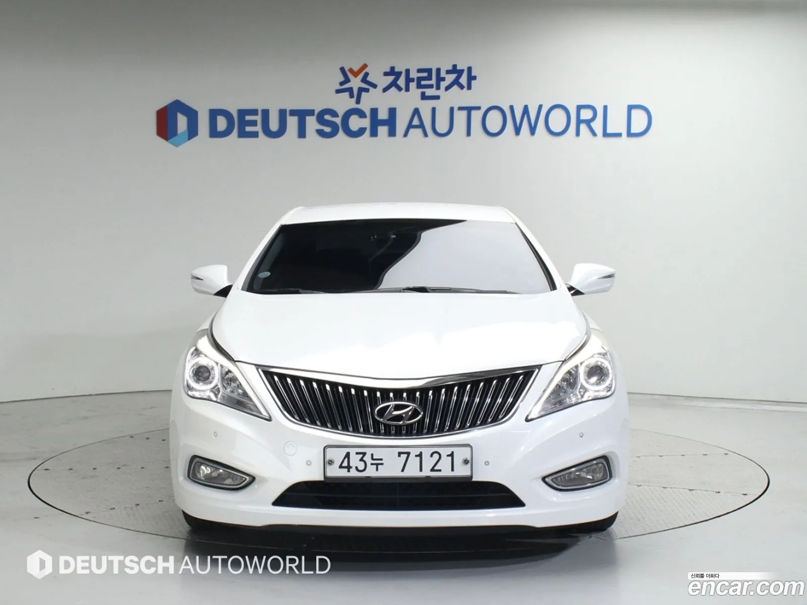 Hyundai Grandeur V Hg240 Modern 2013 - фотография 17213960
