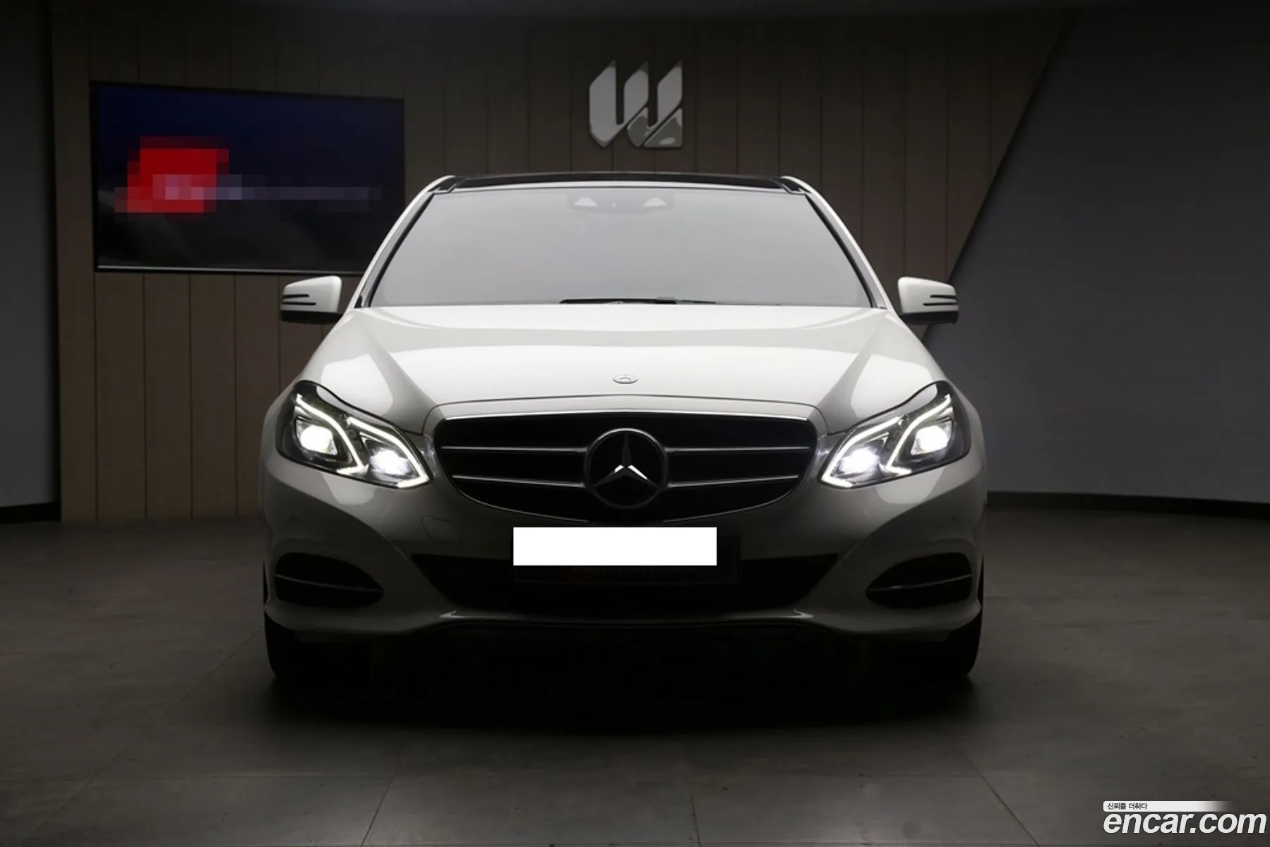 Mercedes-Benz E-Klasse E250 Bluetec 4Matic Avant Garde 2016 - фотография 12624299