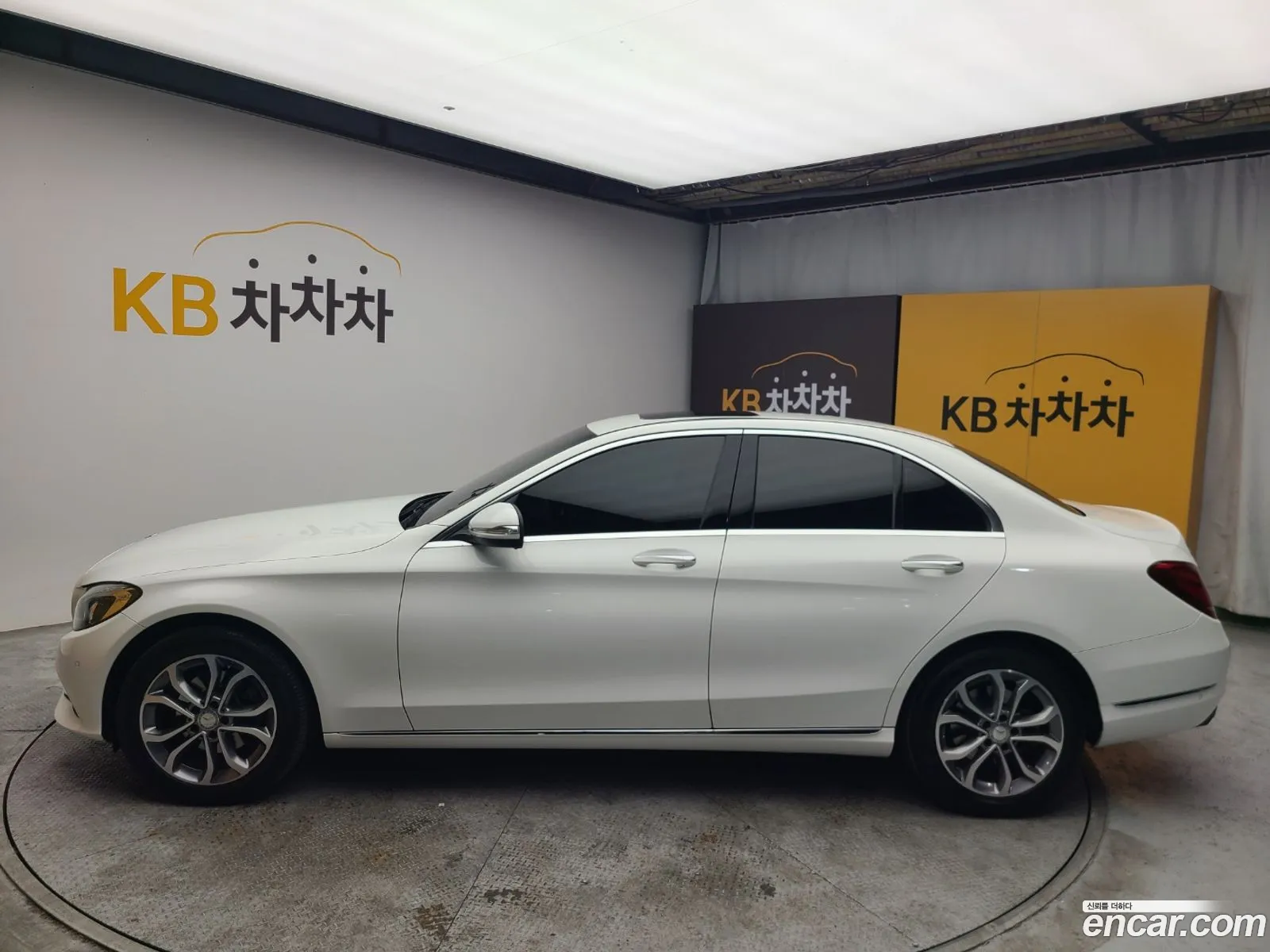 Mercedes-Benz C-Klasse C220 Bluetech Avantgarde 2015 - фотография 12589059