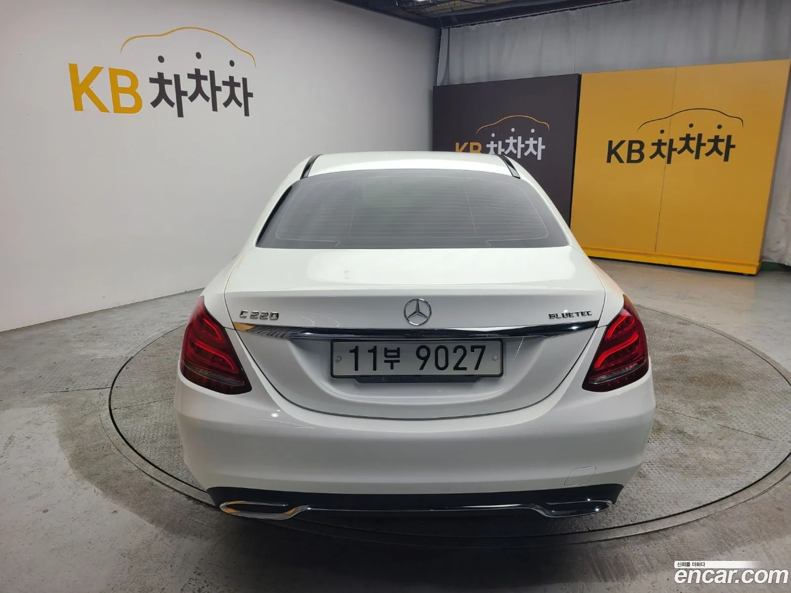 Mercedes-Benz C-Klasse C220 Bluetech Avantgarde 2015 - фотография 12589061