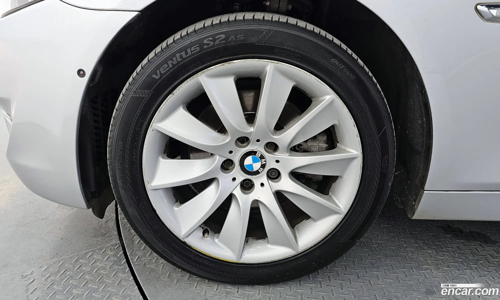 BMW 5 Series F10 528I - фотография 14143244