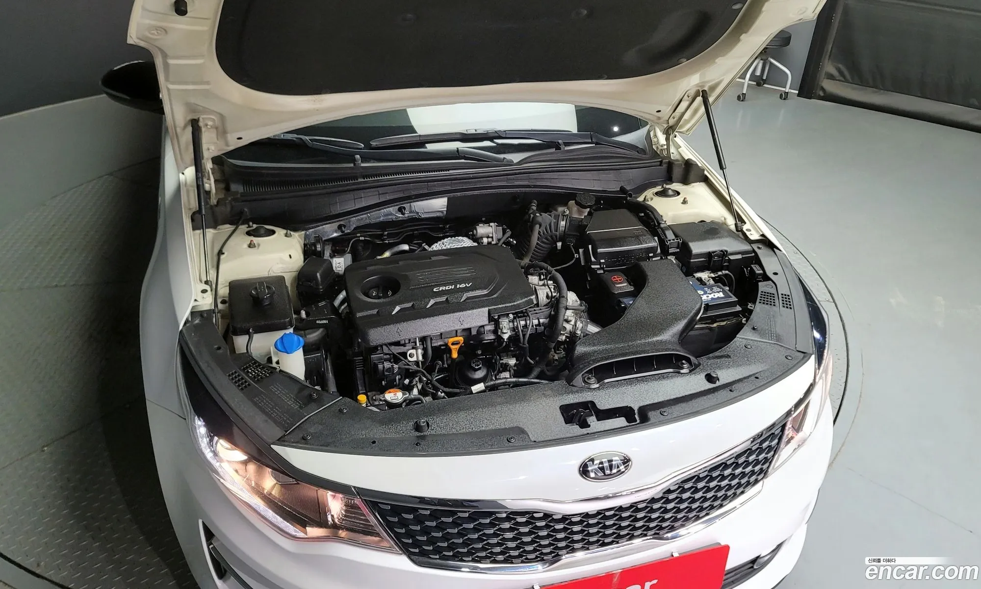 Kia K5 Ii 17 Diesel Mx 2016 - фотография 17507872
