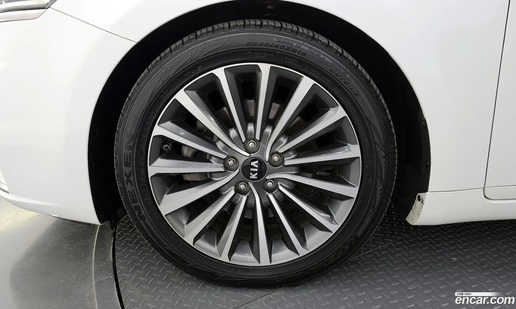 Kia K7 Vg Ii 30 Lpi Prestige Rental Car 2016 - фотография 19849514