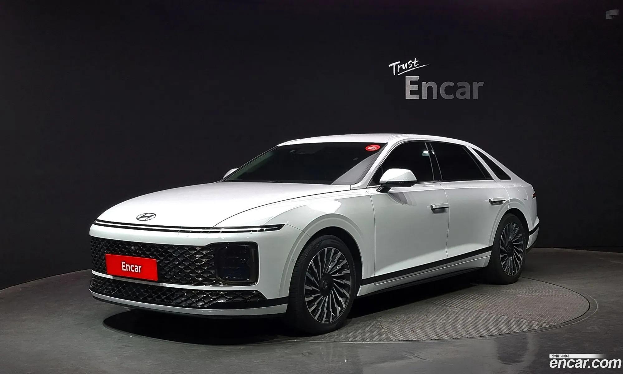 Hyundai Grandeur 25 Gasoline 2Wd 2023 - фотография 17282135