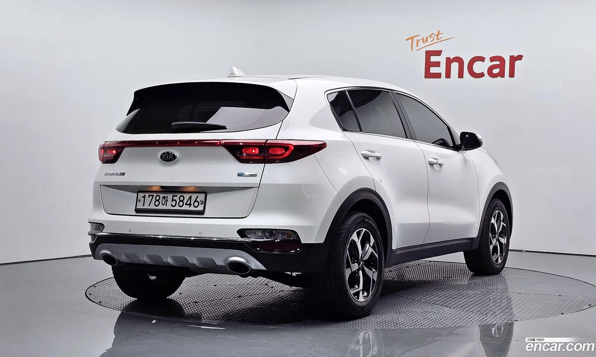 Kia Sportage The Bold Diesel 20 2Wd Trendy - фотография 17180613