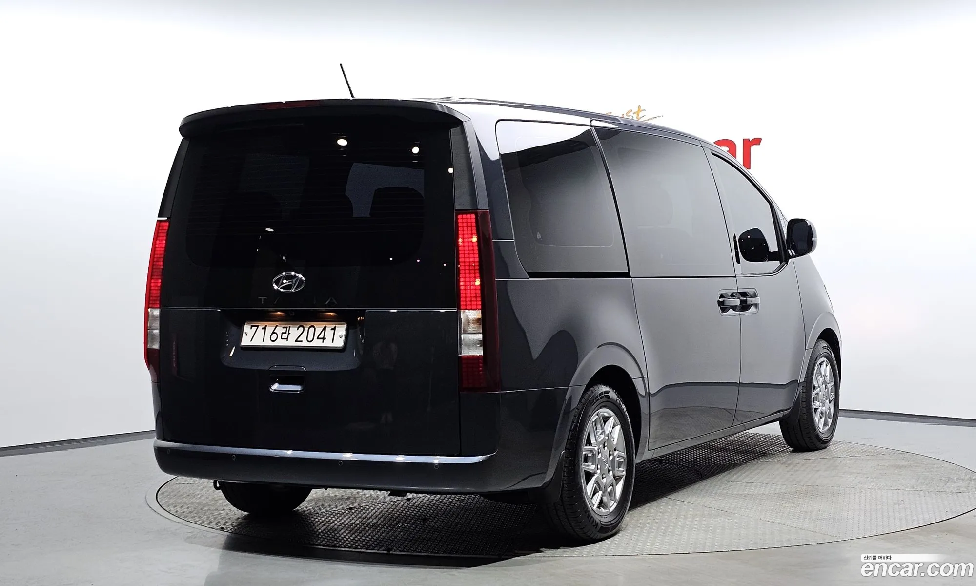 Hyundai Staria Staria Tourer 11-Seater 2021 - фотография 12991081
