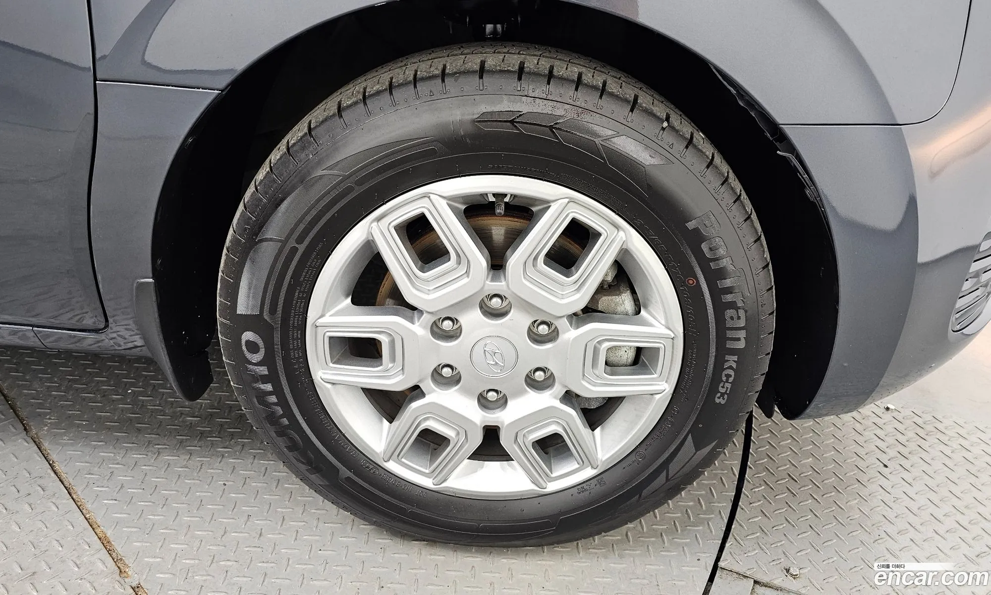 Hyundai Staria Staria Tourer 11-Seater 2021 - фотография 12991084