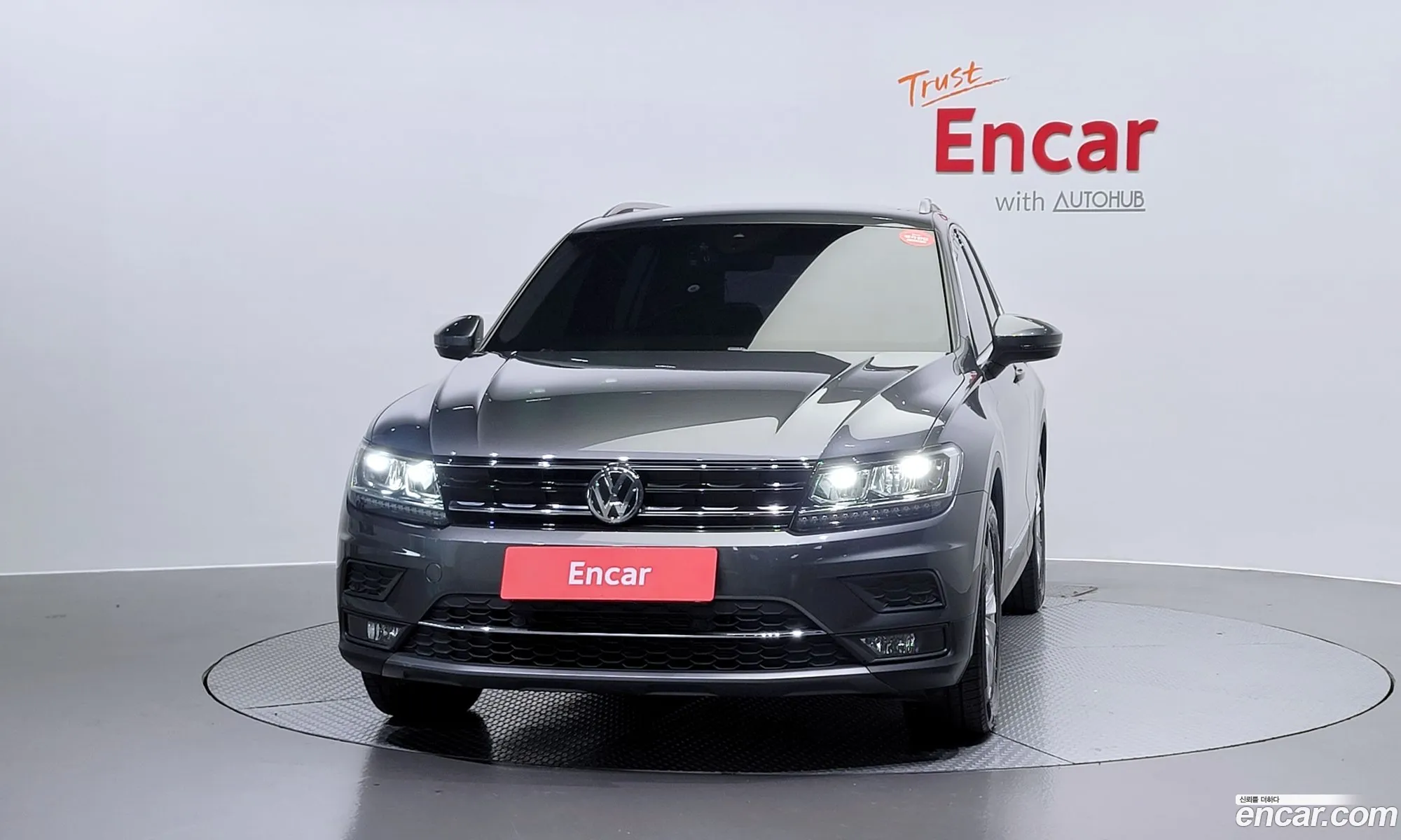Volkswagen Tiguan Ii 20 Tdi Premium 2020 - фотография 8020272