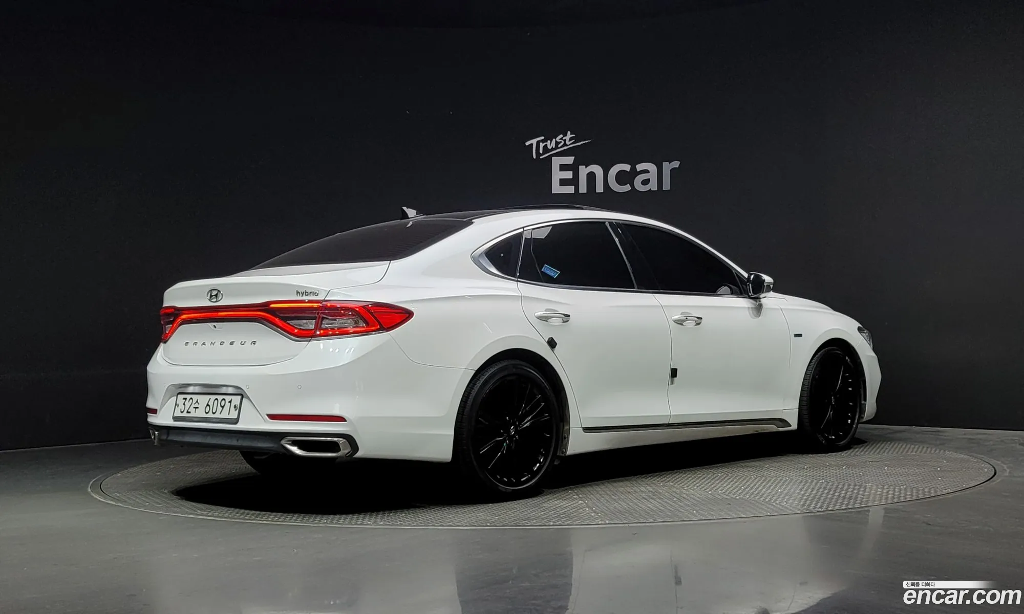 Hyundai Grandeur Ig Hybrid Exclusive - фотография 16277733