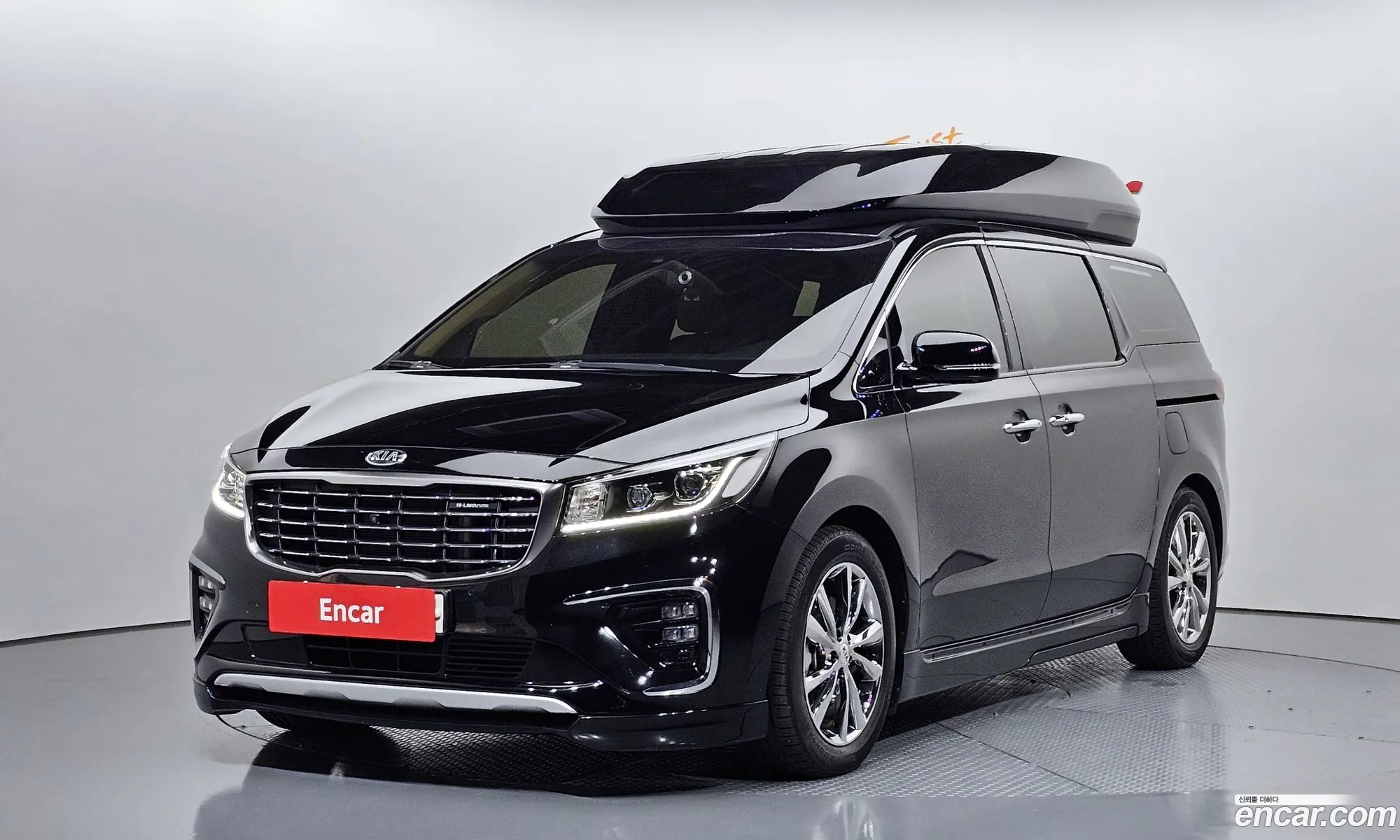 Kia Carnival Iii 9-Seater High Limousine 2019 - фотография 11273907