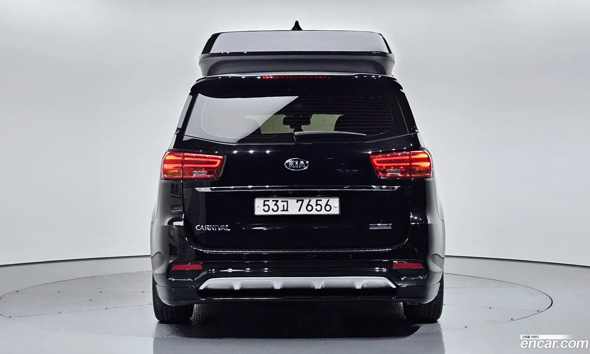 Kia Carnival Iii 9-Seater High Limousine 2019 - фотография 11273910