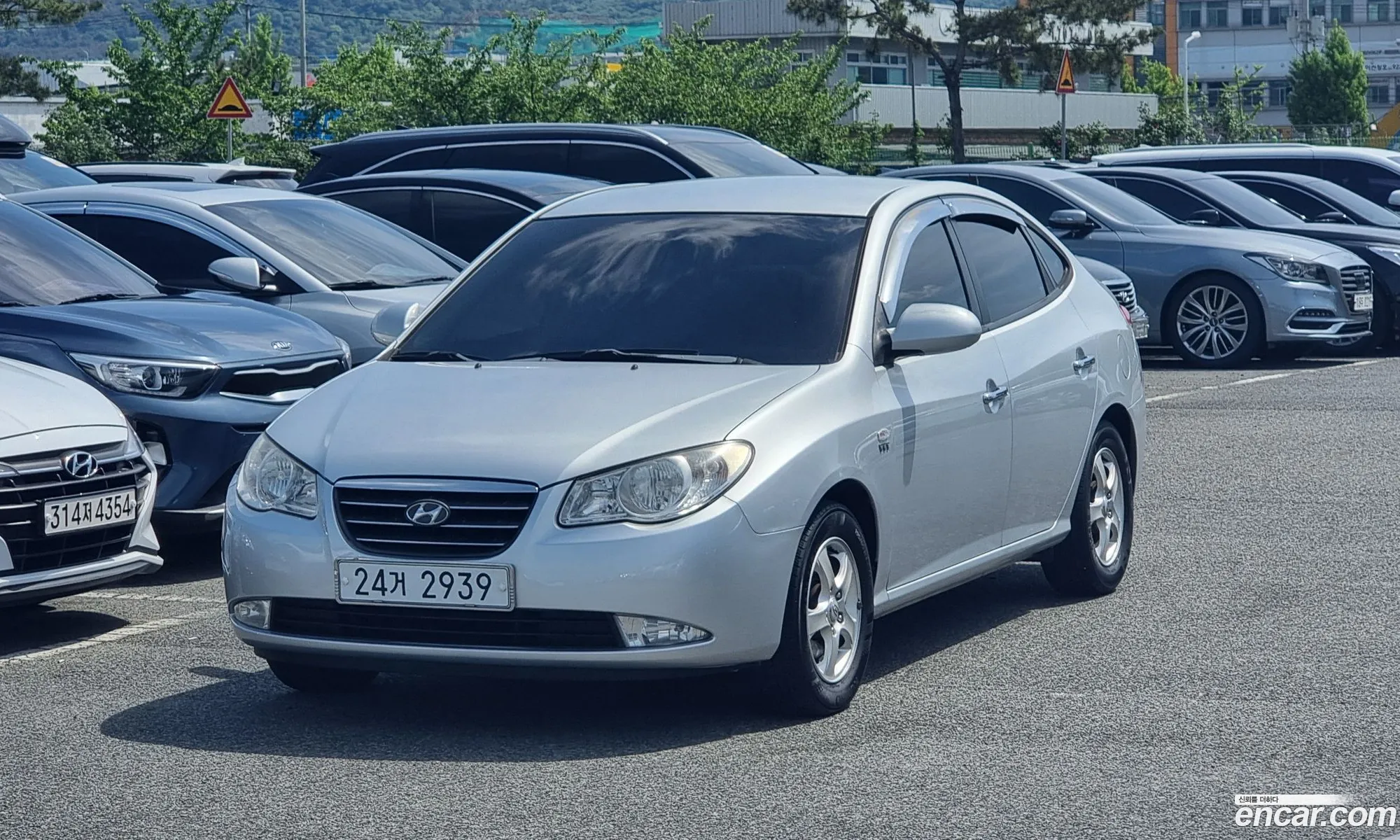 Hyundai Avante Hd 16 Vvt S16 Luxury - фотография 19163955